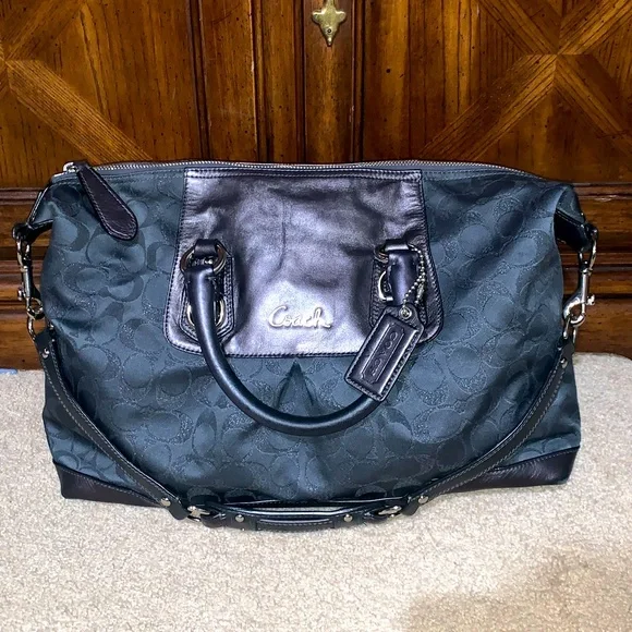 Coach purses navy blue hotsell